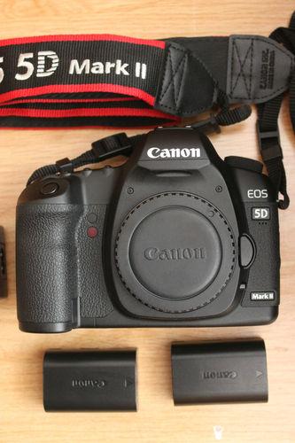 Canon eos 5d mark ii seminueva