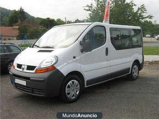 Renault Trafic COMBI9 27 CORTO NORMAL