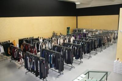 Ropa de marca, zapatos y accesorios. compro.