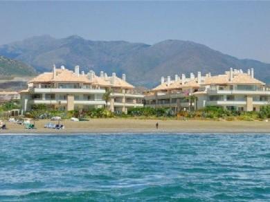 Apartamento con 3 dormitorios se vende en Estepona, Costa del Sol