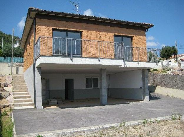 Casa de obra nueva de 187 m2. en solar de 600 m2.