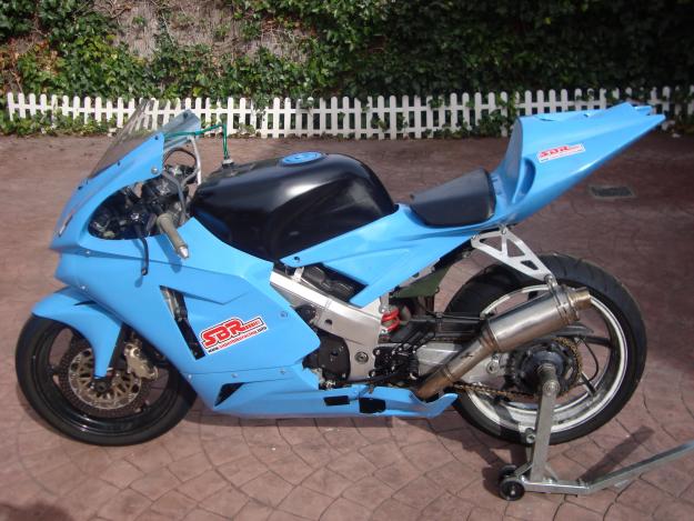 HOND VFR 400 R NC30