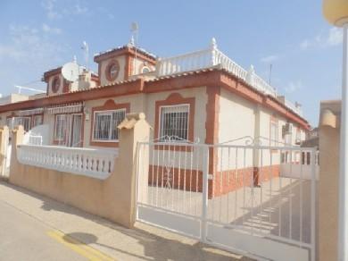 Bungalow con 2 dormitorios se vende en Playa Flamenca, Costa Blanca