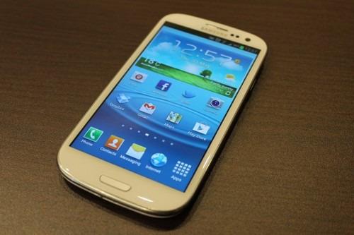 Samsung galaxy s3 blanco con funda de regalo 16gb.220