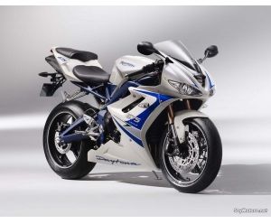 TRIUMPH DAYTONA 675