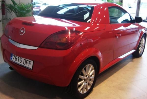 VENDO OPEL TIGRA 1.4  16v Cabrio 90 cv