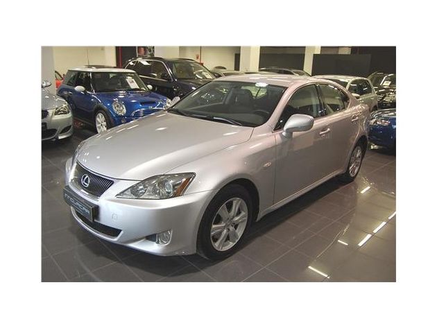 LEXUS IS220D LUXURY