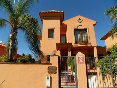 Chalet con 3 dormitorios se vende en Mijas Costa, Costa del Sol