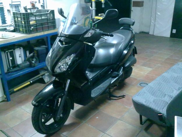 Scooter yamaha x max 125