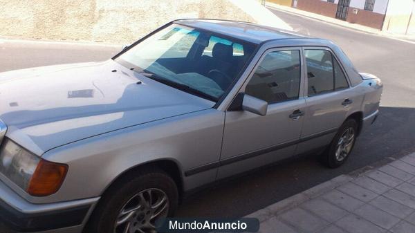 alguien interesado en un mercedes 300-D