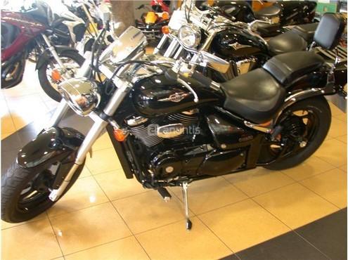 SUZUKI Intruder M800