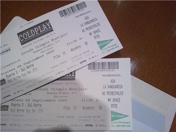 Vendo sobre con 2 entradas para Coldplay