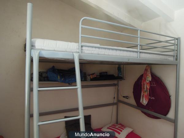 Cama elevada de IKEA para ninos