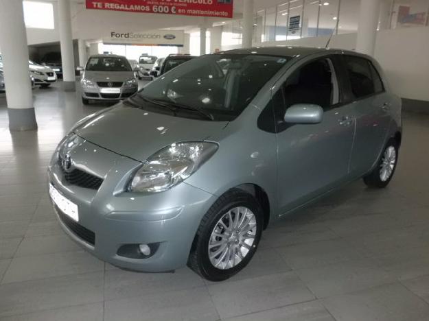 Toyota Yaris 1.3 VVT-I TS, 6.900€