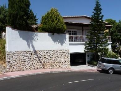 Chalet con 4 dormitorios se vende en Benalmadena Costa, Costa del Sol