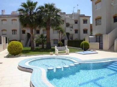 Apartamento con 2 dormitorios se vende en Punta Prima, Costa Blanca