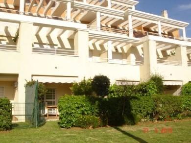 Apartamento con 2 dormitorios se vende en Estepona, Costa del Sol