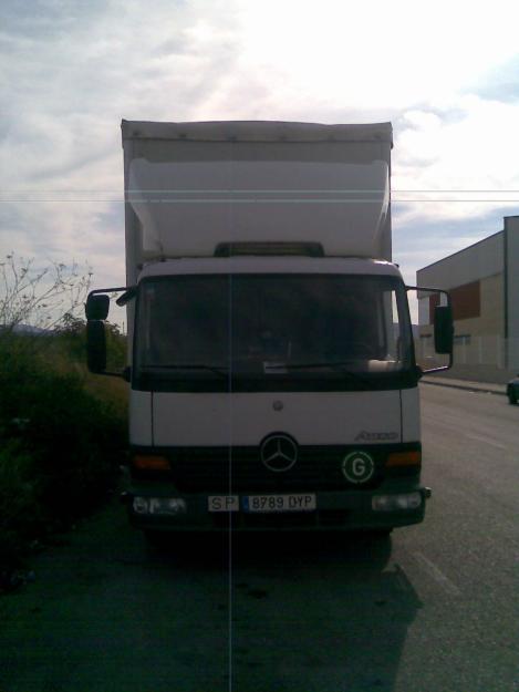 Camion mercedes atego 8.18