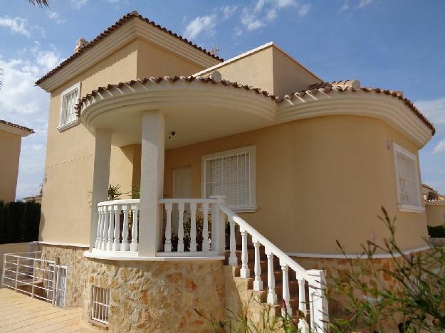 Chalet en venta en Benimar, Alicante (Costa Blanca)