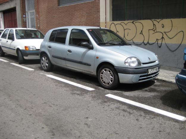 Vendo Renault Clio 2, 1998, 1.9d, 5 puertas  1200€