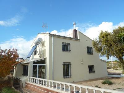 3b  , 1ba   in Ayora,  Valencia And Costa del Azahar   - 128000  EUR