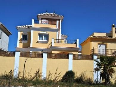 Chalet con 3 dormitorios se vende en Nerja, Costa del Sol, Axarquia