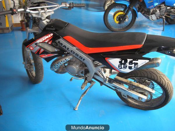 Vendo una Derbi Senda DRD 50 cc serie limitada 85 aniversario