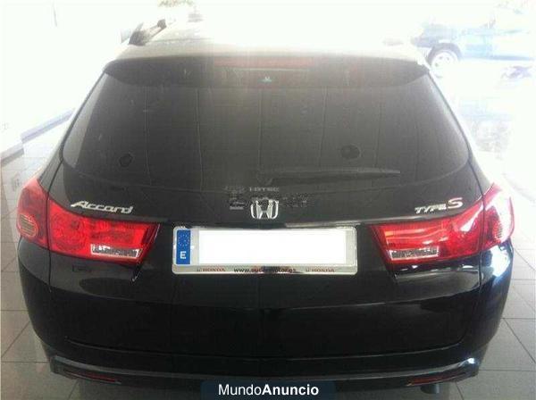 Honda Accord TOURER 2.2 iDTEC 180 CV Type