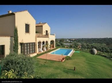 Chalet con 3 dormitorios se vende en Sotogrande, Costa del Sol, Campo de Gibraltar