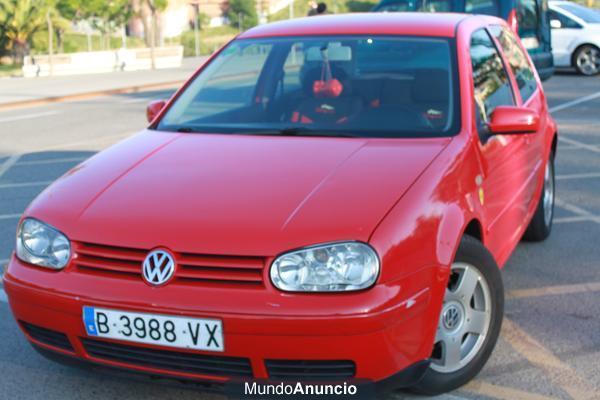 SE VENEDE GOLF 1.6  EN PERFECTO ESTADO