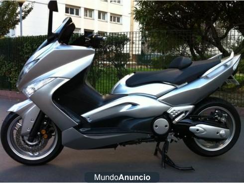 Yamaha T-Max 500