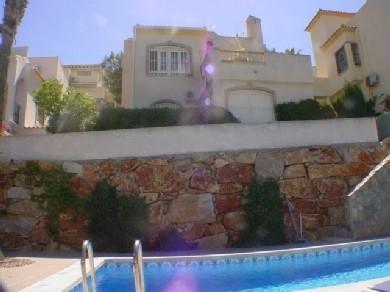 Chalet con 3 dormitorios se vende en Las Ramblas de Orihuela