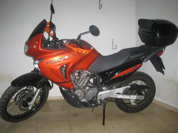 se vende honda transalp