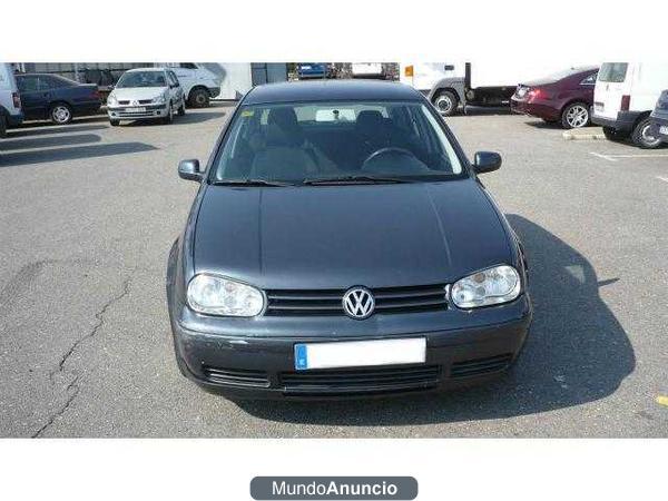 Volkswagen Golf 1.6 Conceptline 105