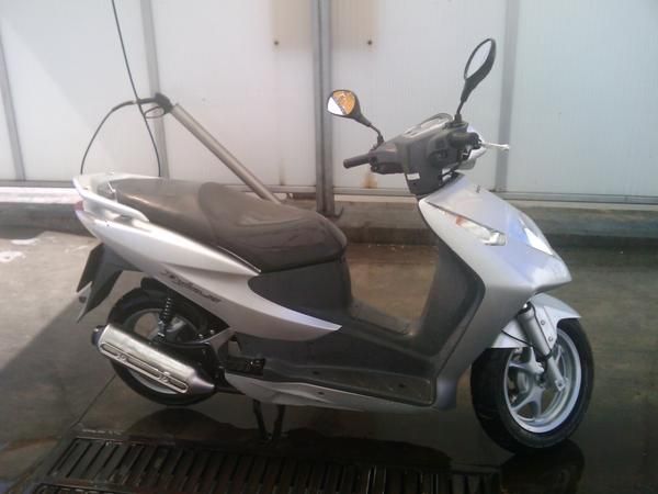 Vendo Honda Dylan