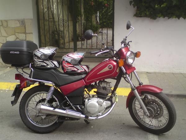 Yamaha SR 125cc con seguro e I.T.V.