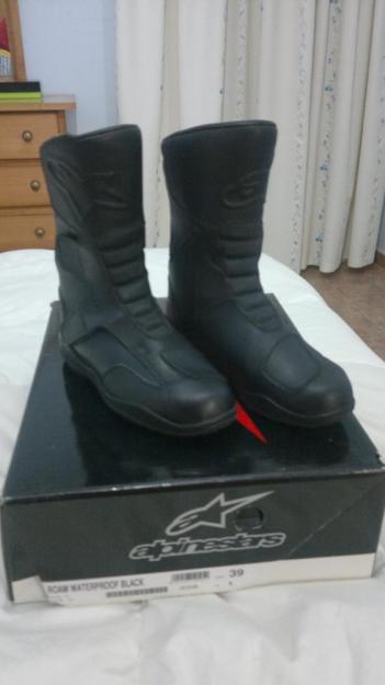 Botas Alpinestar WaterProof Negro.