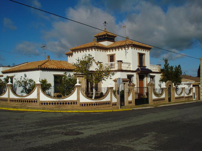 Magnífico chalet en mairena del alcor