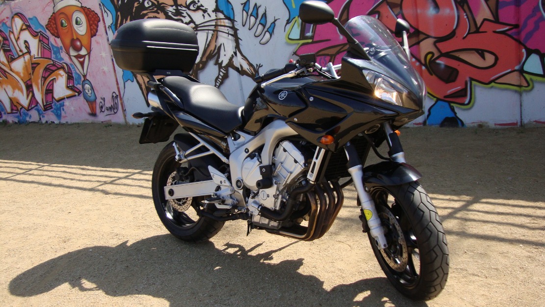 yamaha fazer  FZ6 -S  98  cv (CARENADA).