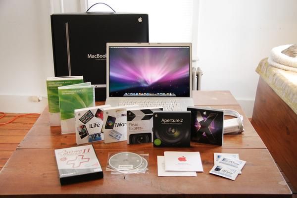 APPLE MACBOOKPRO 17 2,4 GHz 4 GB ADOBE CS3 WEB PREMIUM