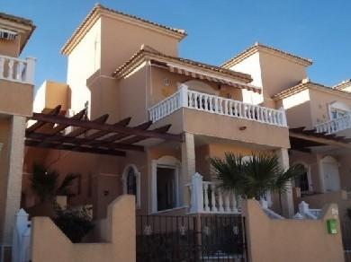 Chalet con 3 dormitorios se vende en Villamartin, Costa Blanca