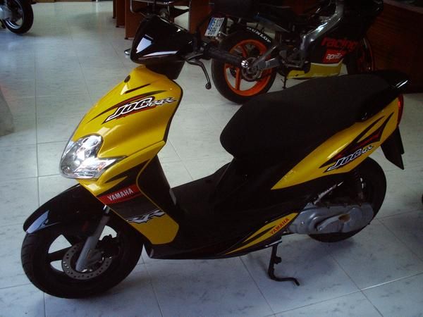 Se vende ciclomotor yamaha yog rr 49ccº