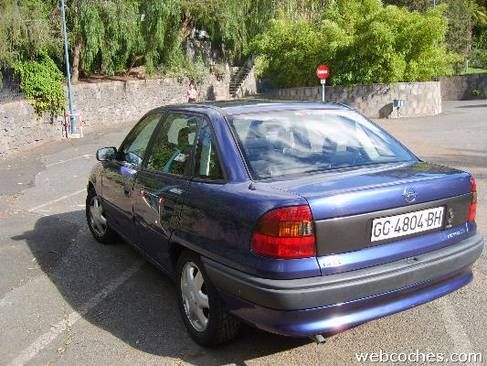 Opel Astra 1.6 GLS Aut.