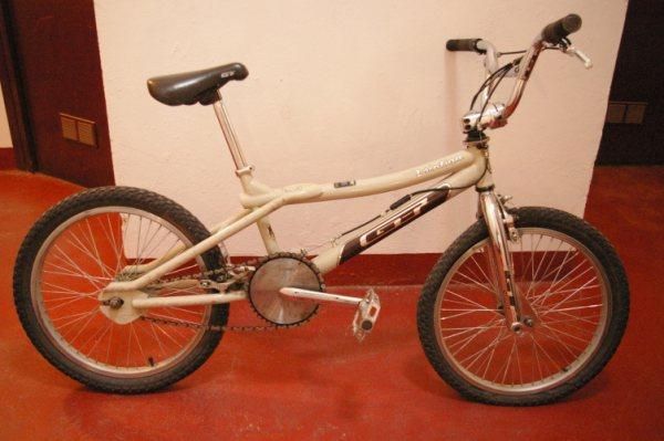 Se vende bicicleta de Freestyle