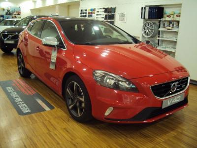 Volvo V40 D2 R-Design