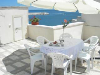 Apartamento : 1/4 personas - junto al mar - vistas a mar - monopoli  bari (provincia de)  pouilles  italia