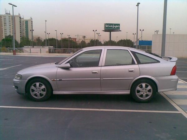 OPEL VECTRA 2.2 DTI 125 CV, ALTO DE GAMA,,,BAJO CONSUMO!