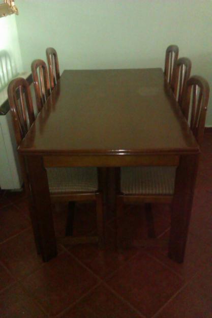 Mesa de salón  extensible de roble.Antiguedad: 30 años