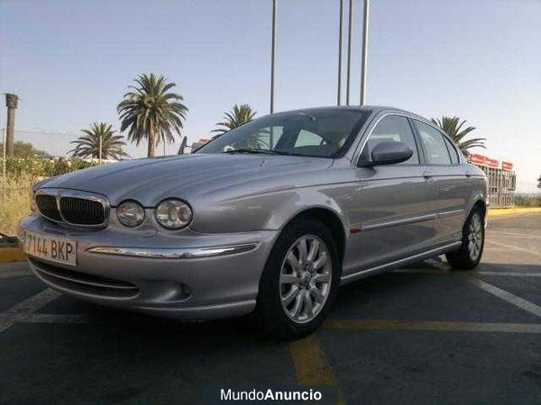 Jaguar X-Type 2.5 V6 Executive