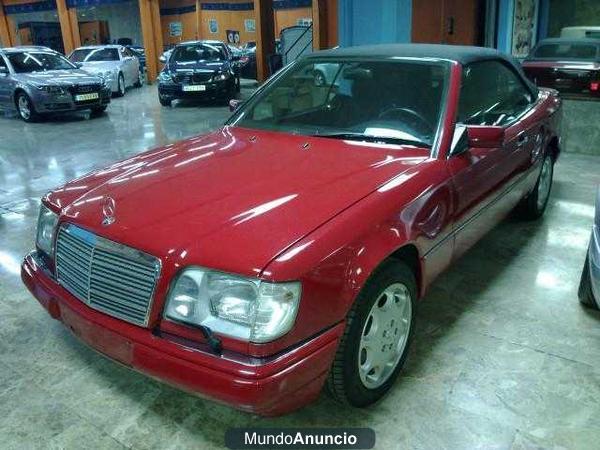 Mercedes-Benz 220 E  Cabriolet